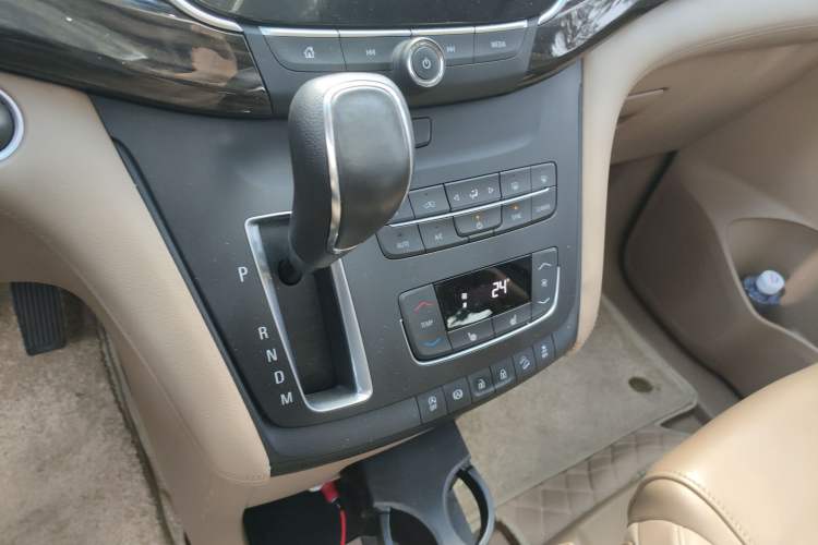 Used Buick GL8 2017 ES 28T Premium Version China V Standard