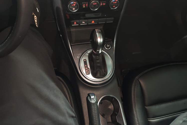 Used Volkswagen Beetle 2016 280TSI Dune Off-Road Edition Gear Lever