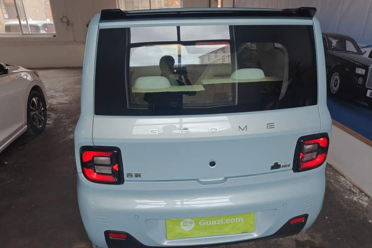 Used Geely Galaxy Panda 2023 Panda Mini New Year Edition Treasure Bear Rear