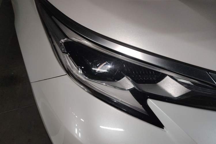 Used Toyota SIENNA 2021 2.5L Hybrid Premium Edition