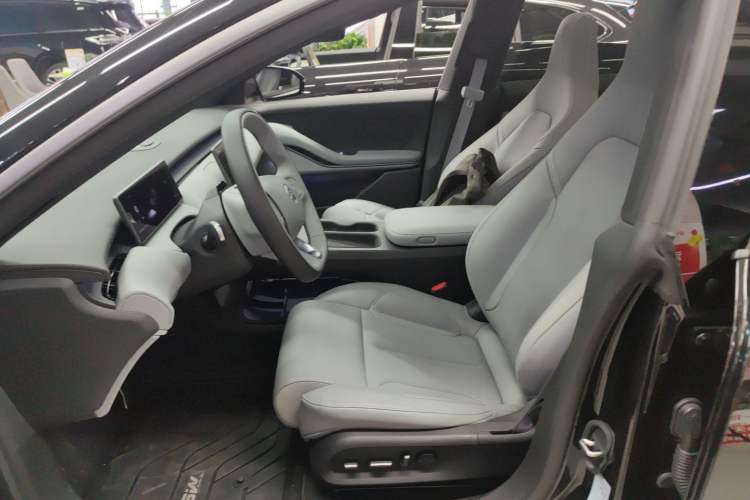 Used Nio ET5T 2024 75kWh Touring Left Front Seat