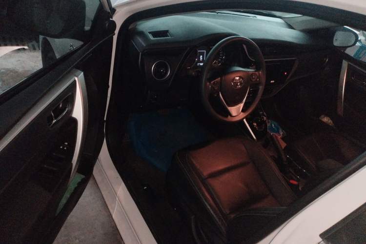 Used Toyota Corolla Hybrid E+ 2020 1.8L E-CVT Comfort Edition Driver Seat