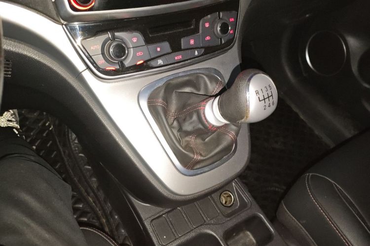 Used Haval M6 2019 1.5T Manual Two-Wheel Drive Elite Version China VI Standard