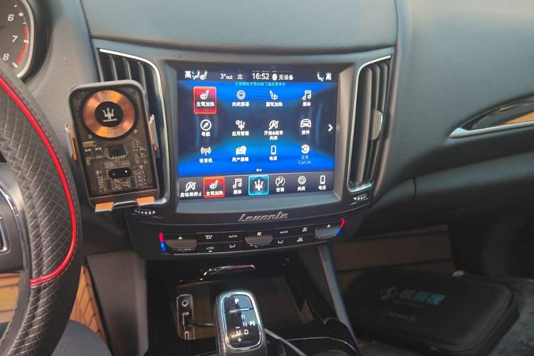 Used Maserati Levante 2019 3.0T Standard Version China V Emission Standard Audio And AC Panel