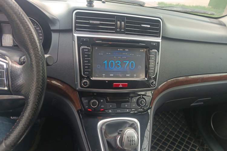 Used Haval H6 2013 Sport Edition 1.5T Manual Two-Wheel Drive Prestige Model
