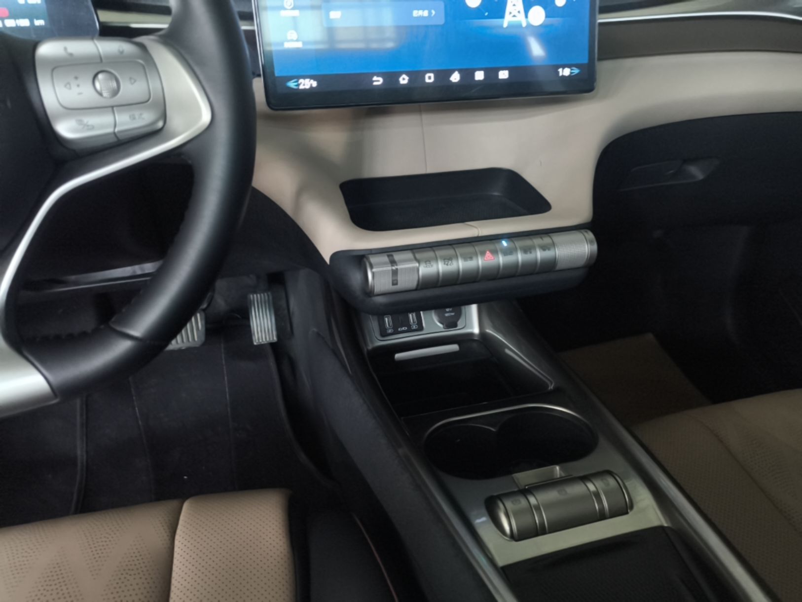 BYD Dolphin 2023 420 km Fashion Edition — снимка 16