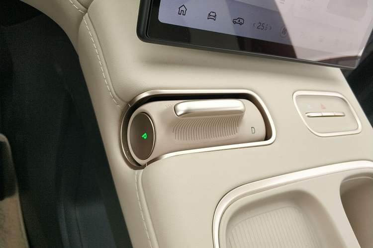 Used Nio ES6 2024 75 kWh