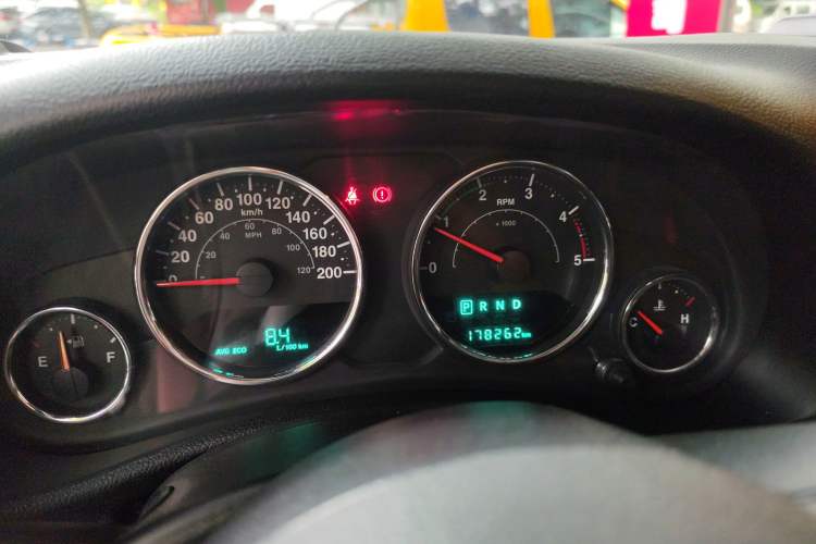 Used Jeep Wrangler 2015 2.8TD Sahara Four-Door Comfort Edition
