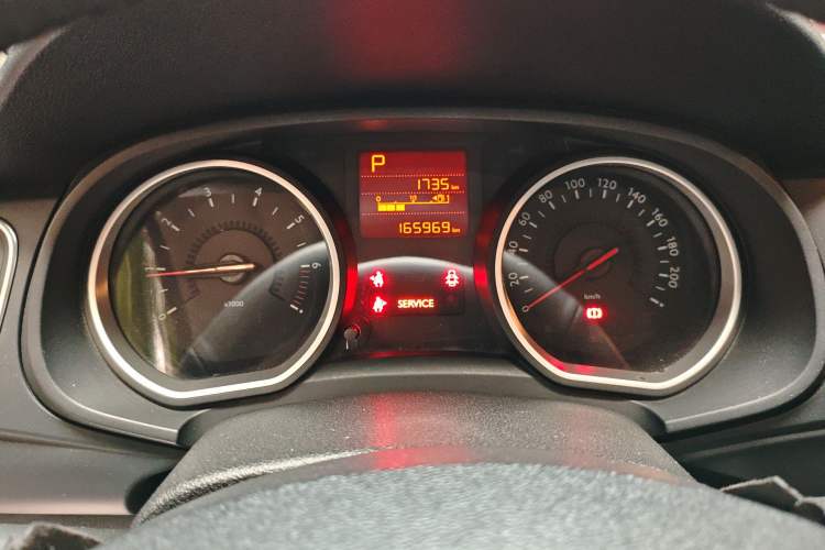 Used Citroen C3-XR 2015 1.6L Automatic Fashion Model Instrument Cluster