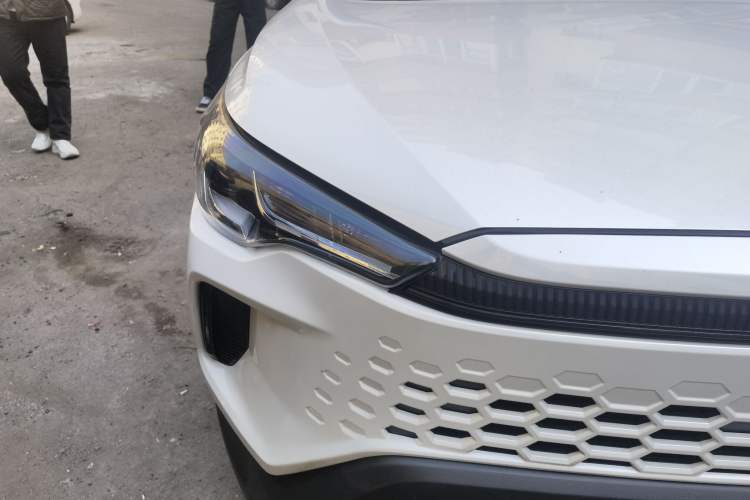 Used Toyota Corolla Cross 2026 Model 2.0L Pioneer Edition Right Front Headlight