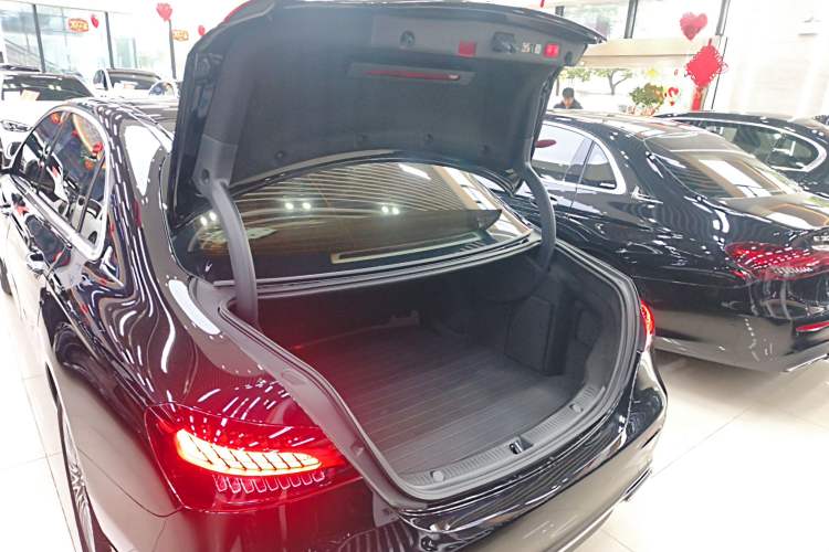 Used Mercedes-Benz E-Class 2023 Updated E 300 L Fashion Edition
