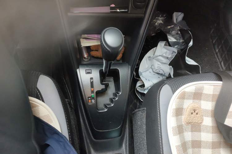 Used Toyota YARiS L Zhi Xuan 2020 X-Trail X 1.5L CVT Leading Edition Gear Lever