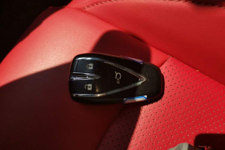 Used CHANGAN UNI-T 2020 1.5T Prestige Version
