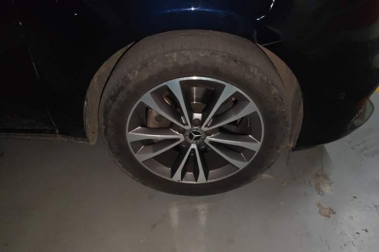 Used Mercedes-Benz V-Class 2021 V 260 Avantgarde Edition