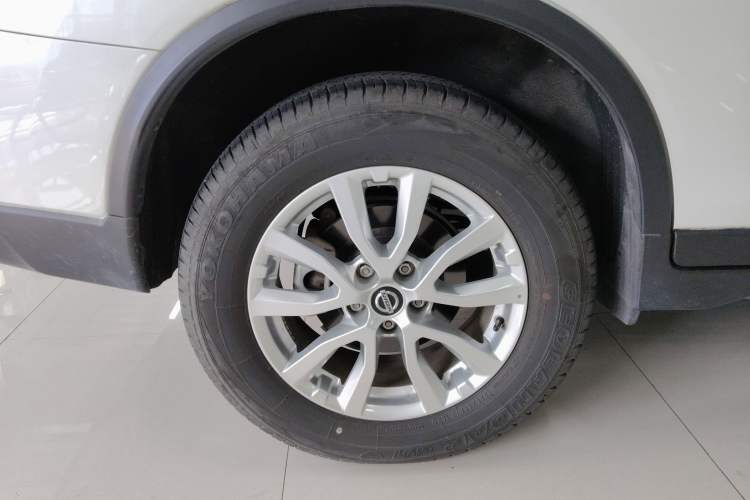 Used Nissan X-Trail 2023 Classic 2.0L Two-Wheel Drive Smart Connect & Comfort Edition Right Rear Wheel Hub