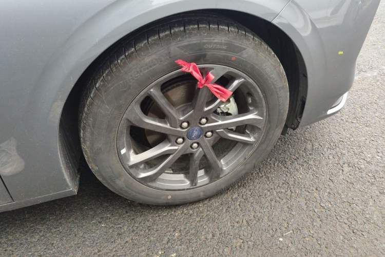 Used Ford Mondeo 2025 2.0T EcoBoost Luxury Version Exterior 1