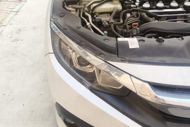 Used Honda Civic 2016 220TURBO CVT Luxury Edition Right Front Headlight