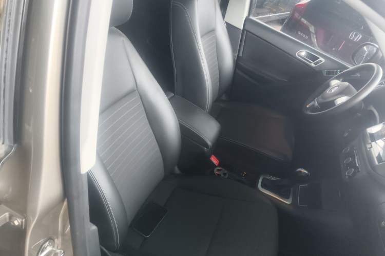 Used Volkswagen Tiguan 2016 300TSI Automatic Two-Wheel Drive Trend Edition Right Front Seat