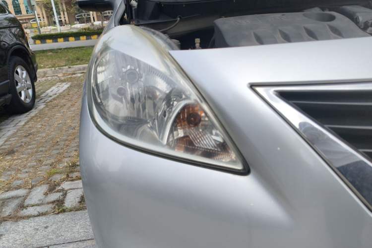 Used Nissan Sunny 2011 1.5XL CVT Luxury Edition Right Front Headlight