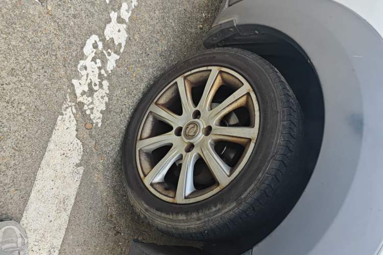 Used Dongfeng Aeolus H30 2014 CROSS 1.5L Automatic Luxury Model
