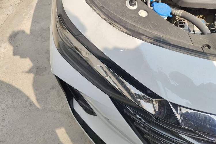 Used Chery Arrizo 8 2023 High-Performance Edition 2.0T DCT Powerfully Equipped Right Front Headlight