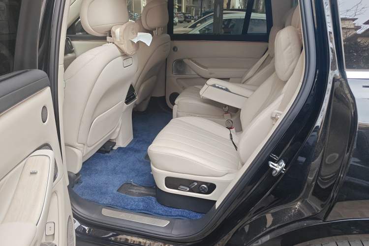 Used Hima AITO M8 2025 Extended-Range Max+ Version 53.4 kWh 6-Seater Edition
