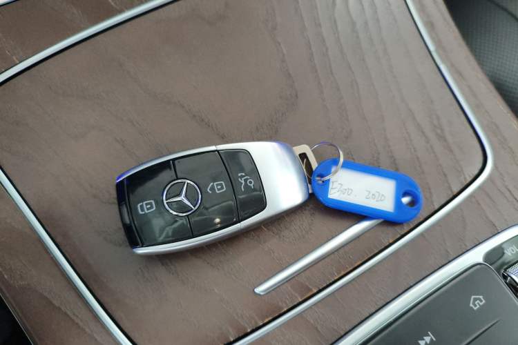 Used Mercedes-Benz E-Class 2020 Restyled E 300 L Exclusive Edition Vehicle Key