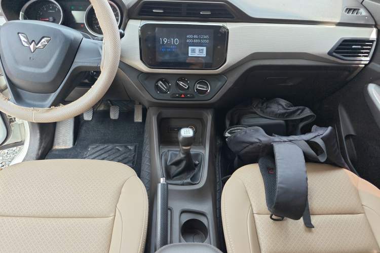 Used Wuling Hongguang 2018 1.5L S Comfort Model L2B