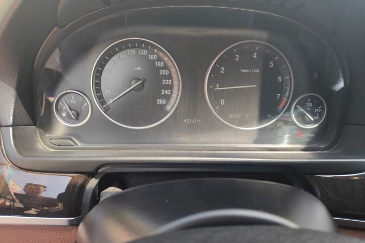 Used BMW 5 Series 2014 528Li Leading Model