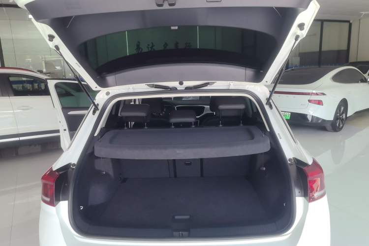 Used Volkswagen T-ROC 2022 280TSI DSG Two-Wheel Drive Elite PLUS
