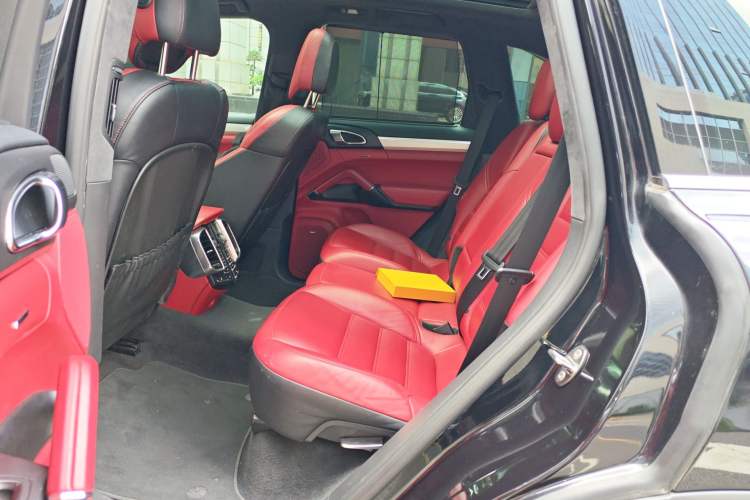 Used Porsche Cayenne 2015 Cayenne Turbo 4.8T Left Rear Seat