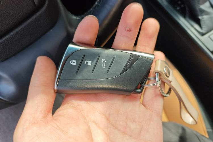 Used Lexus ES 2023 200 Excellence Edition