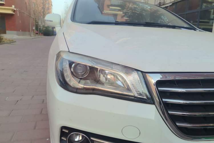 Used Great Wall C50 2014 Upgraded Model 1.5T Manual Fashion Edition