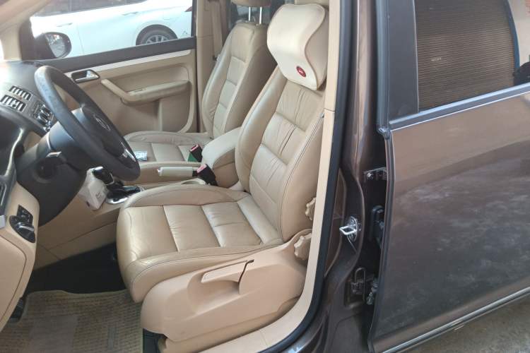 Used Volkswagen Touran 2011 1.4T DSG Zhiya Edition 5 Seats