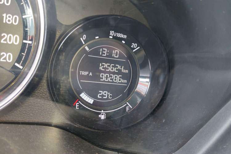 Used Honda XR-V 2015 1.8L EXi CVT Comfort Version
