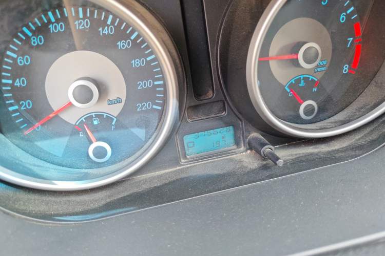 Used Buick Excelle 2013 1.5L Automatic Classic Model
