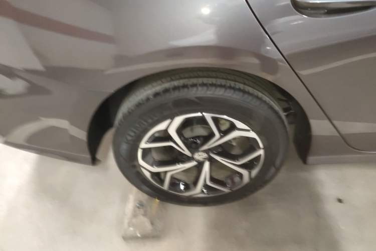 Used MG 5 2023 180 DVVT CVT Fashion Edition
