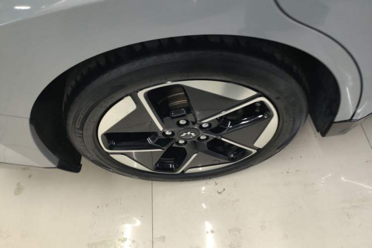 Used Wuling Xingguang 2024 Co-Creation Edition 510 Advanced Model
