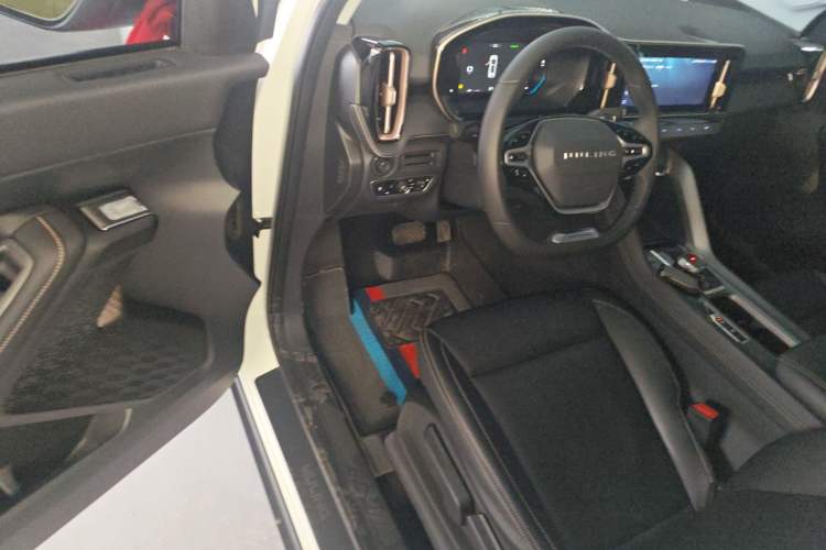 Used Wuling Xingyun 2023 2.0L DHT Standard Edition
