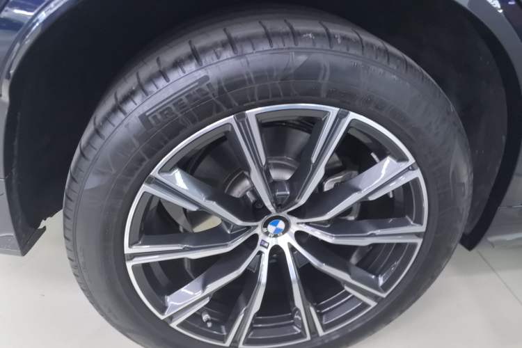 Used BMW X5 2022 Restyled xDrive 30Li Luxury Version M Sport Package
