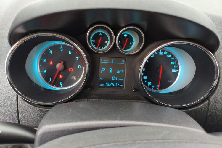 Used CHANGAN CS35 2015 1.6L Automatic Luxury Model China V Standard Instrument Cluster