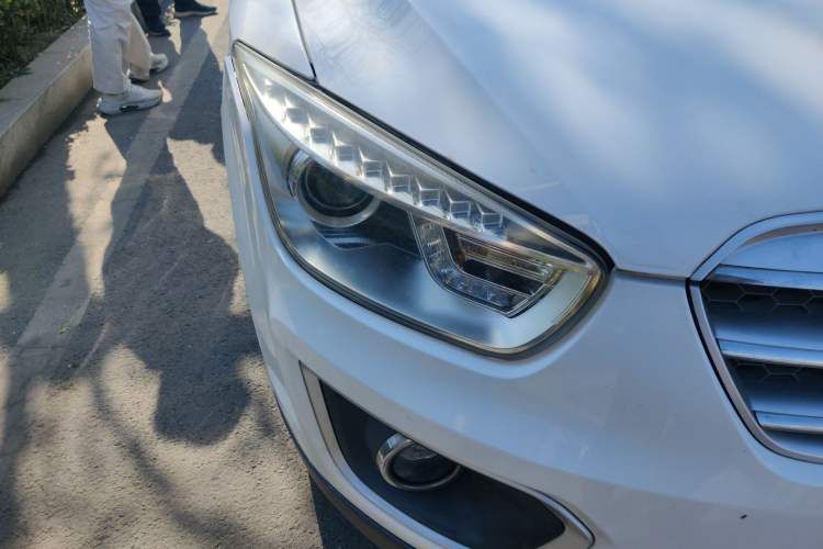 Used Bestune X80 2015 2.0L automatic luxury version