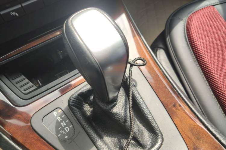 Used BMW 3 Series 2010 320i Luxury Model
