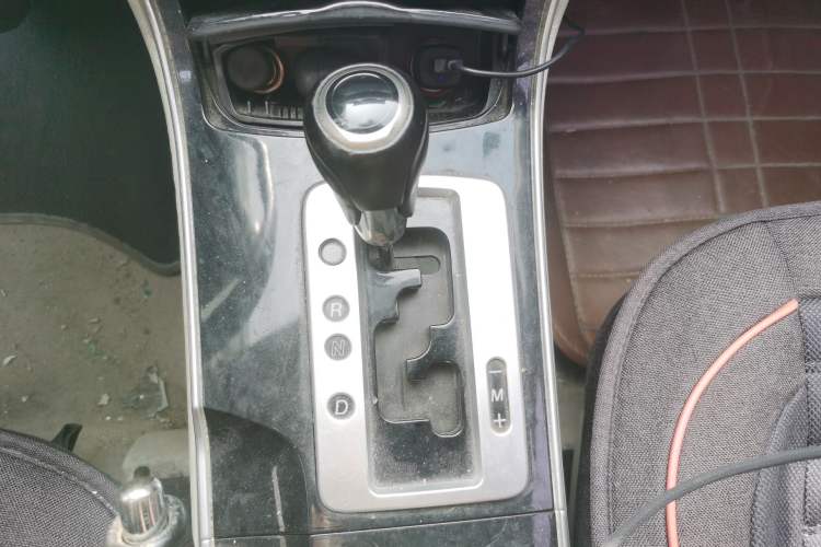 Used Mazda 6 2012 2.0L Automatic Fashion Edition Gear Lever