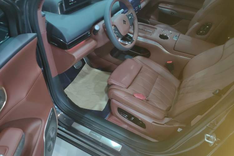 Used Hyptec HL 2025 350 Max Six-Seater LiDAR Version