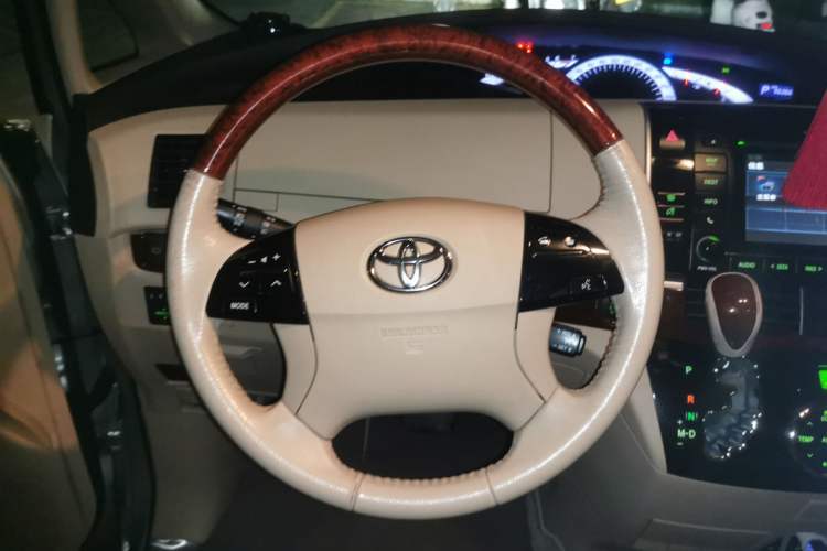 Used Toyota Previa 2012 2.4L 7-Seater Luxury Edition
