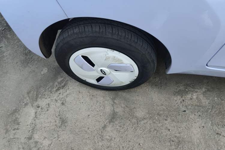 Used Chery QQ Ice Cream 2022 170km Sundae Phosphate Lithium-Ion