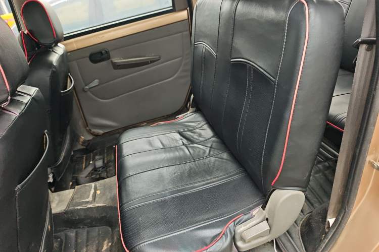Used Wuling Hongguang 2014 1.2L Base Model China IV Left Rear Seat