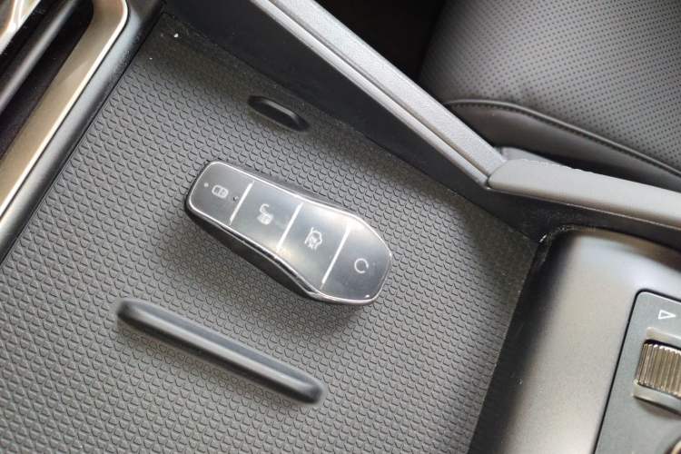 Used BYD Qin L 2024 DM-i 80KM Leading Model
