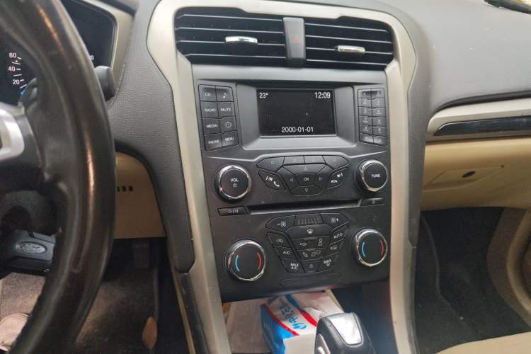 Used Ford Mondeo 2013 1.5L GTDi180 Fashion Edition Audio And AC Panel